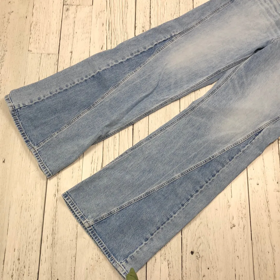 American Eagle boot leg blue jeans - Hers L/12