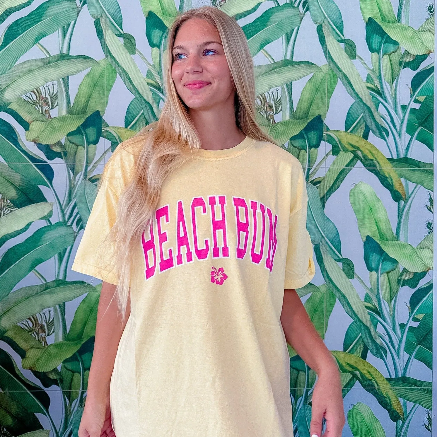 BEACH BUM FLOWER T-SHIRT