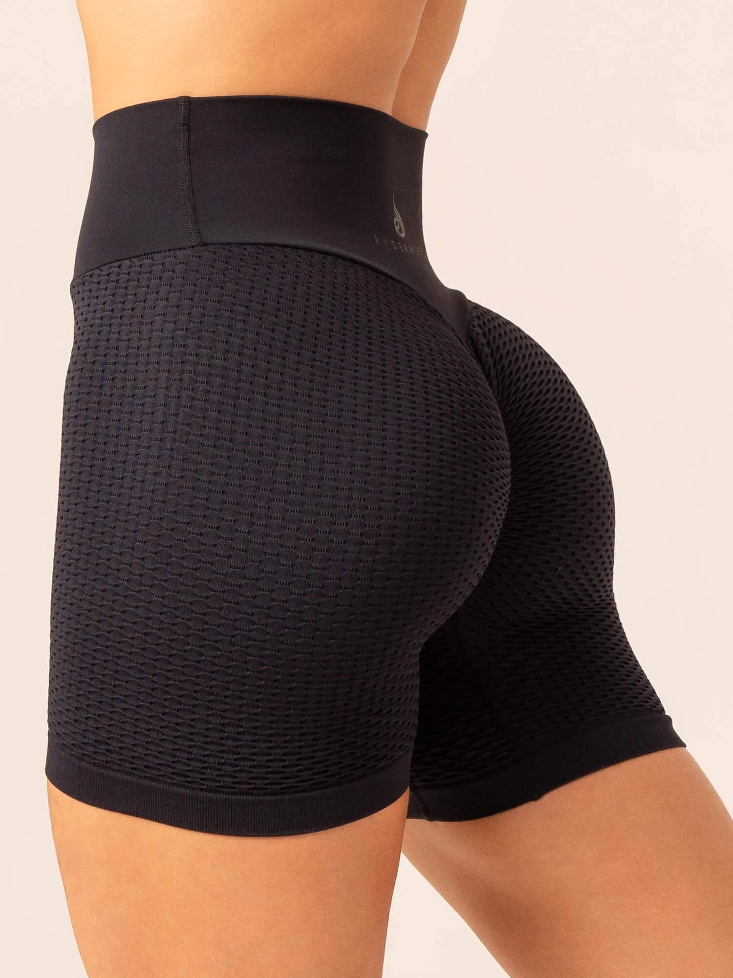 Honeycomb Scrunch Seamless Shorts - Black