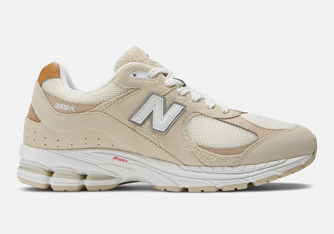 New Balance 2002R Sandstone