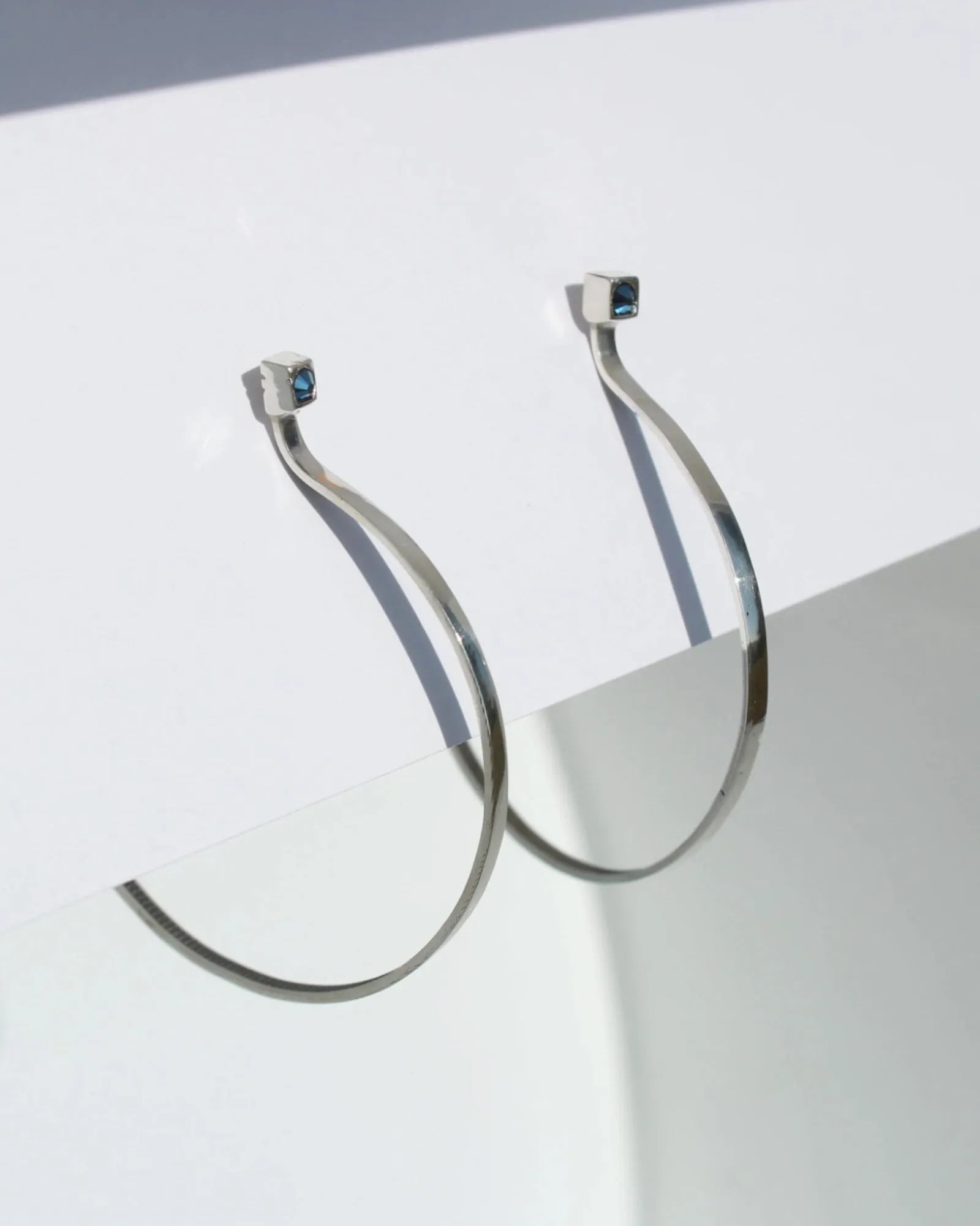 Silver hoop earrings Calliophis #05